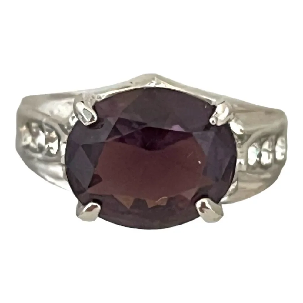 Vintage 1980s Cocktail Ring Purple Glass Rhinestone Silver Tone - 5K
